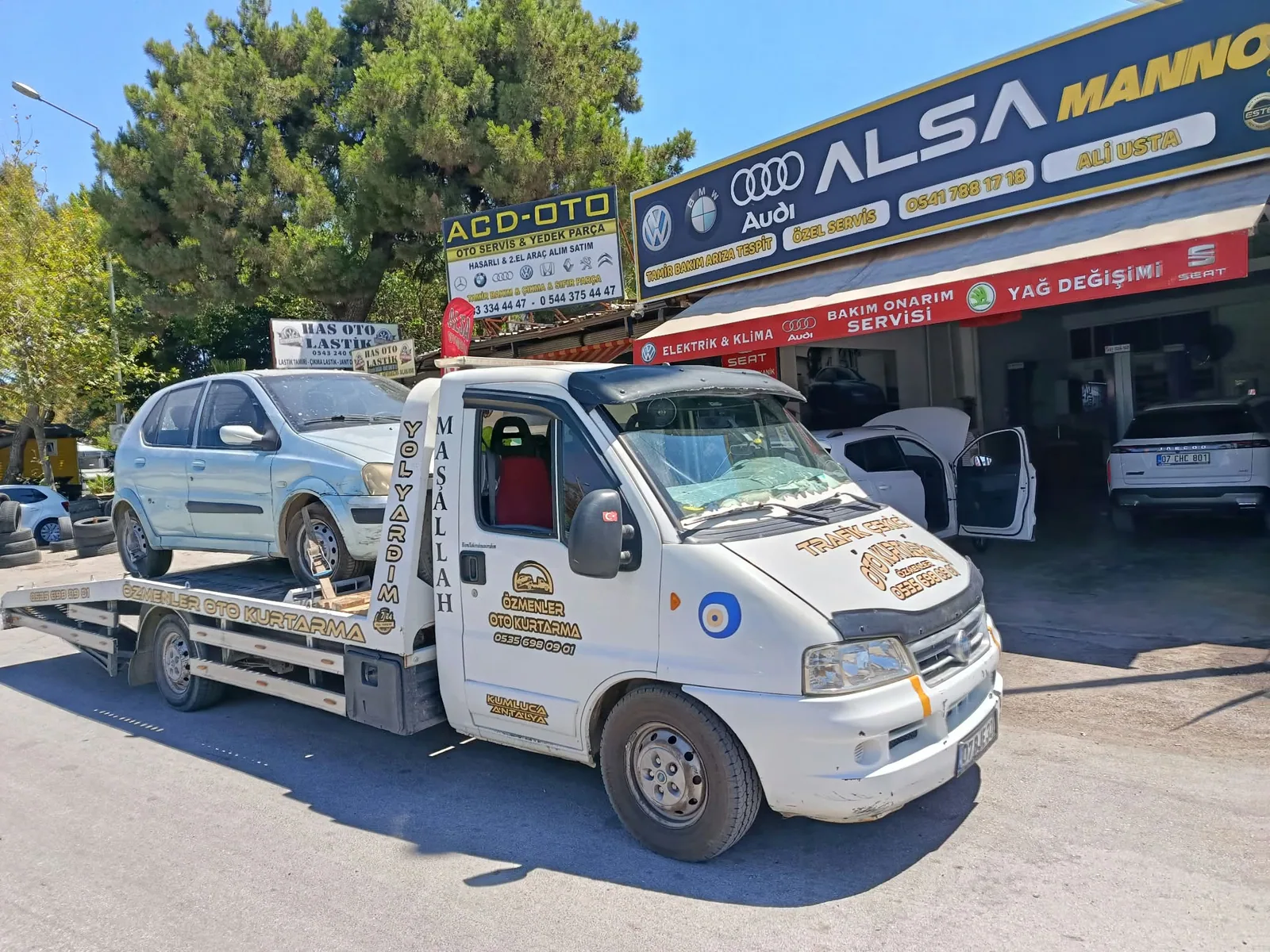 Yol Yardım için gerçek Özmenler çekici çalışması